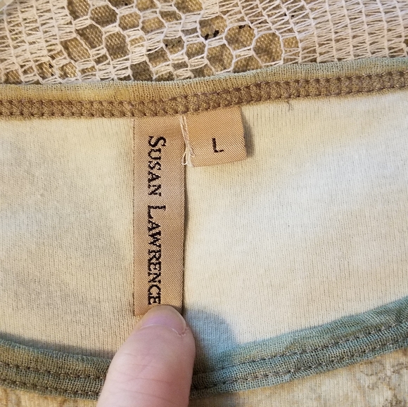 Susan Lawrence Tee - Picture 6 of 7